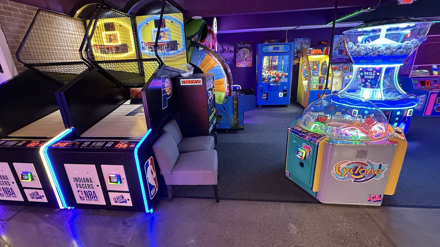 Virtual Reality, Nerf Wars, 3-Point Basketball Challenge, Food, Cafe, Bar, Kids Gaming, Xbox, Oculus headsets, Indianapolis, Brownsburg, All ages venue, Arcade, Danville, Avon, Plainfield, Whitestown, Carmel, Indianapolis, gaming, arcade, Book a kid Birthday Party, Arcades Near Me, redemption arcades